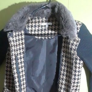 JACKET WOMEN size 4  WINTER fashion ITEM
